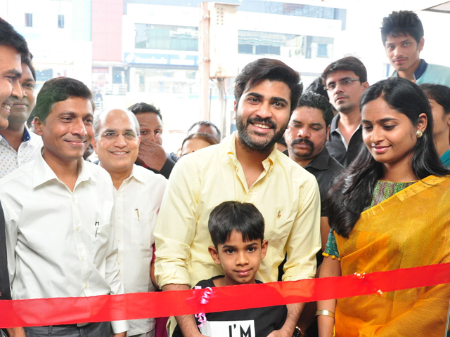 Sharwanand Launches Ashwam Vespa at Banjara Hills